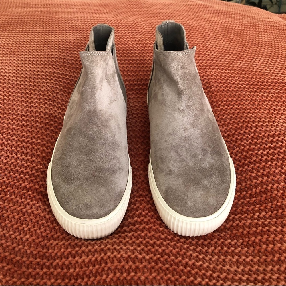 Vince Kelowna High Top Suede Platform Slip On Sneakers Size 8 - Picture 4 of 13